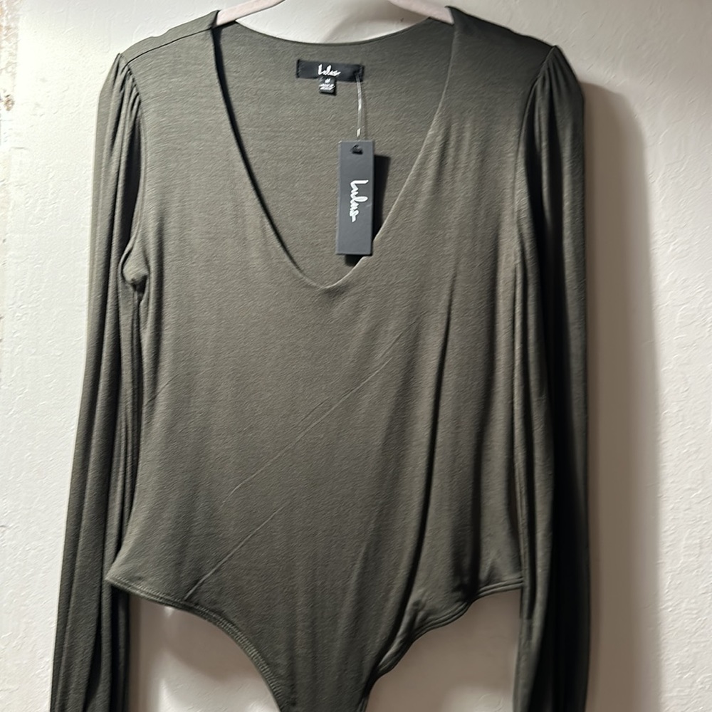 Lulu's Sage V-Neck Long Sleeve Bodysuit - Picture 6 of 11